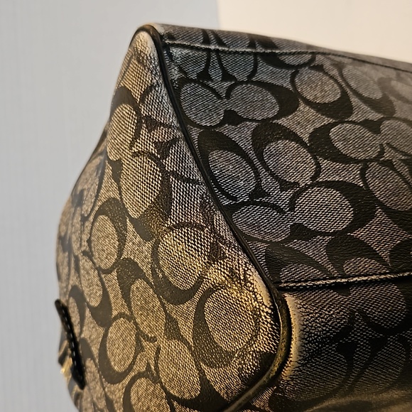 PREOWNED COACH HOBO - Picture 6 of 12